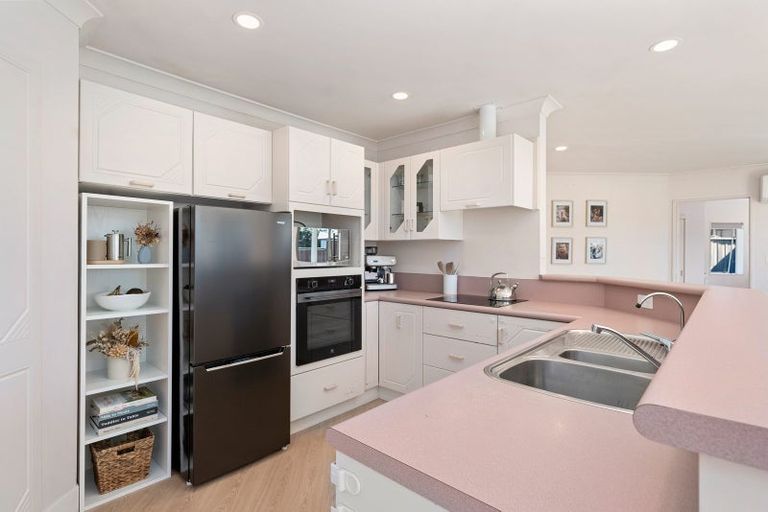 Photo of property in 179 Victoria Street, Cambridge, 3434