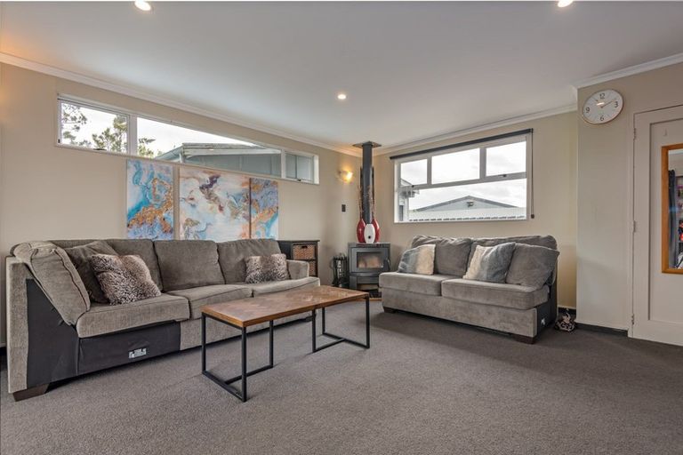 Photo of property in 25 Seaforth Avenue, Milson, Palmerston North, 4414