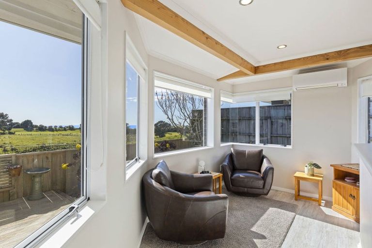 Photo of property in 2/13 Chatswood Grove, Fitzroy, New Plymouth, 4312