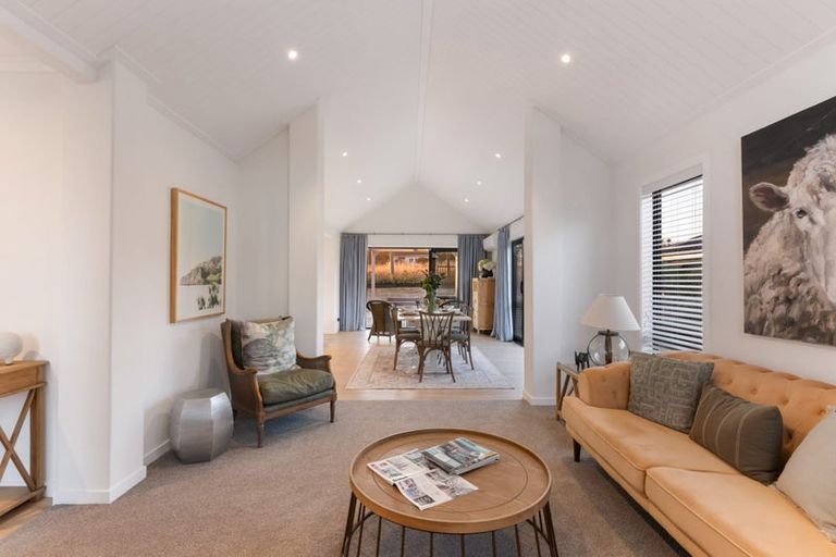 Photo of property in 10 Te Rata Boulevard, Karaka, 2124
