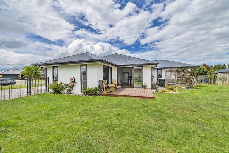 Photo of property in 18 Newbrook Terrace, Darfield, 7510
