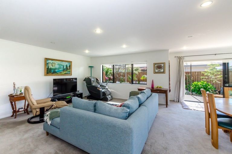 Photo of property in 23 Jade Lane, Paraparaumu, 5032