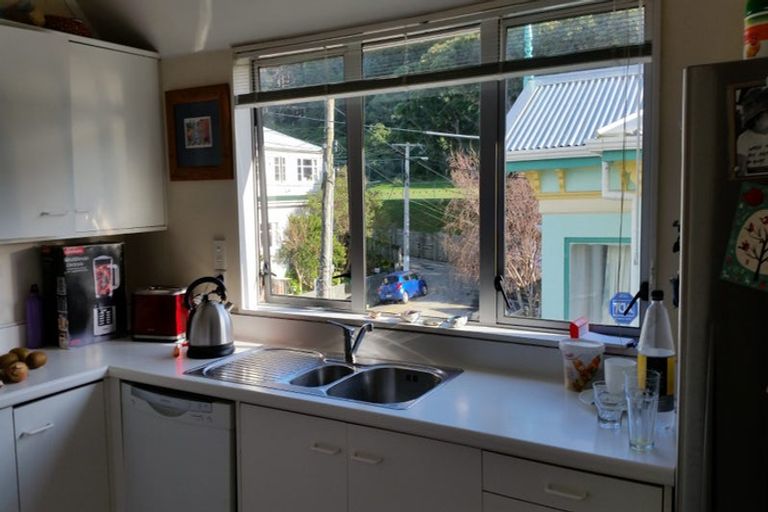 Photo of property in 48a Wright Street, Mount Cook, Wellington, 6021