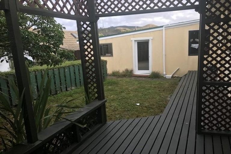 Photo of property in 14a Glenamoy Crescent, Johnsonville, Wellington, 6037
