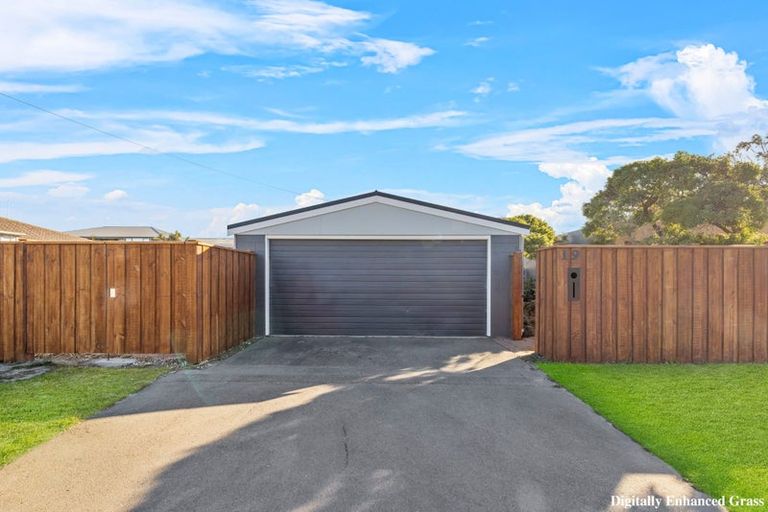 Photo of property in 19 Marine Parade, North New Brighton, Christchurch, 8083