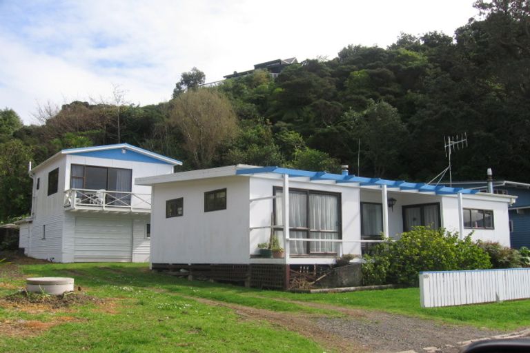 Photo of property in 105 Woodroffe Road, Wyuna Bay, Coromandel, 3581
