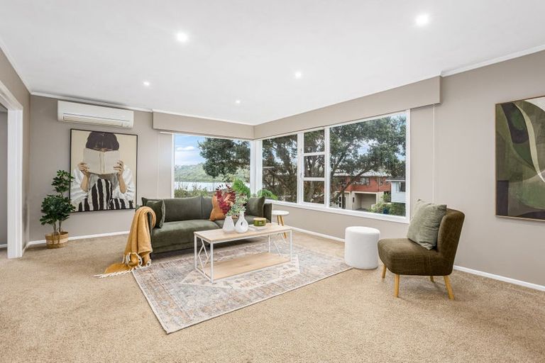 Photo of property in 9 Brora Crescent, Papakowhai, Porirua, 5024