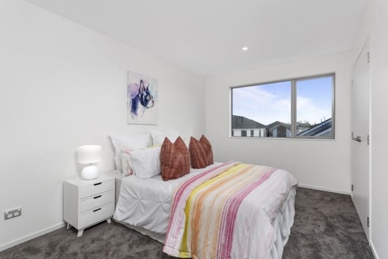 Photo of property in 17 Roa Avenue, Hobsonville, Auckland, 0616