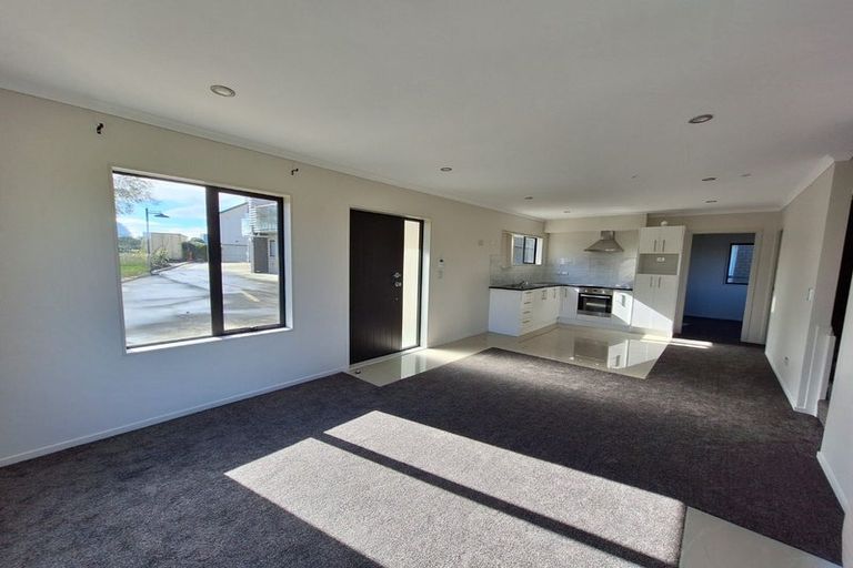 Photo of property in 28a Wallson Crescent, Wiri, Auckland, 2104
