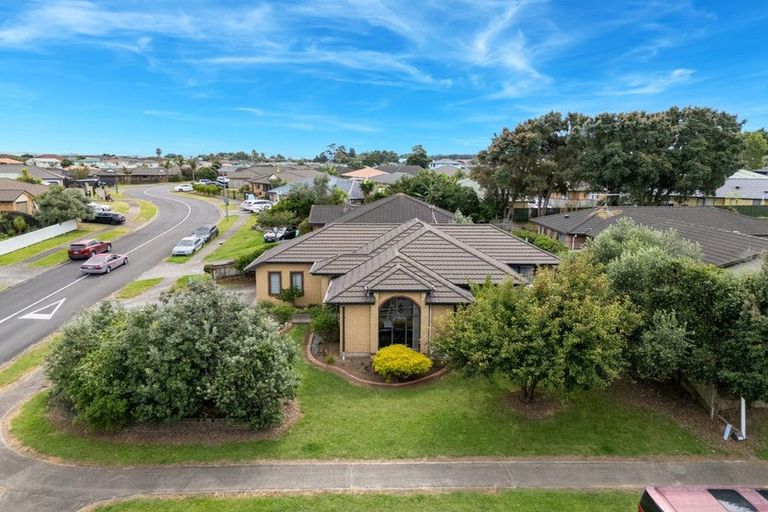 Photo of property in 25 Peninsula Road, Mangere, Auckland, 2022