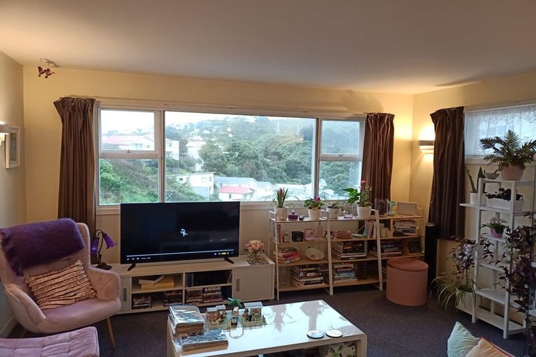 Photo of property in Parkland Flats, 19/51u Adams Terrace, Kelburn, Wellington, 6021