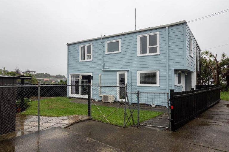Photo of property in 1f2 Hawtrey Terrace, Johnsonville, Wellington, 6037