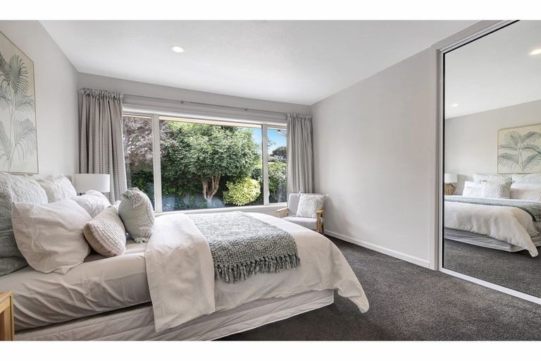 Photo of property in 56 Greendale Avenue, Avonhead, Christchurch, 8042