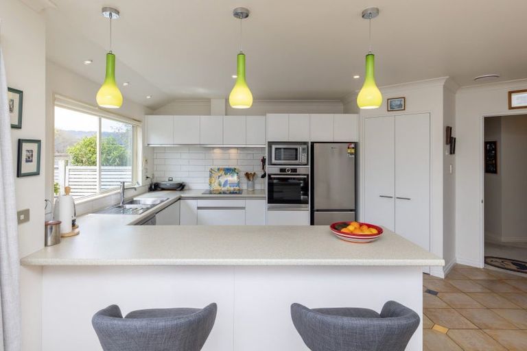 Photo of property in 29 Avion Terrace, Raumati Beach, Paraparaumu, 5032