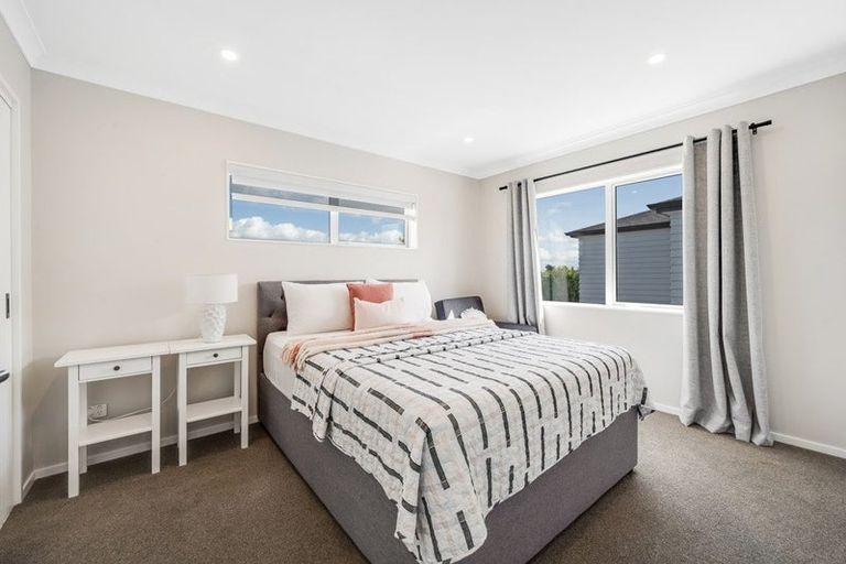 Photo of property in 37a Rollerson Street, Papakura, 2110
