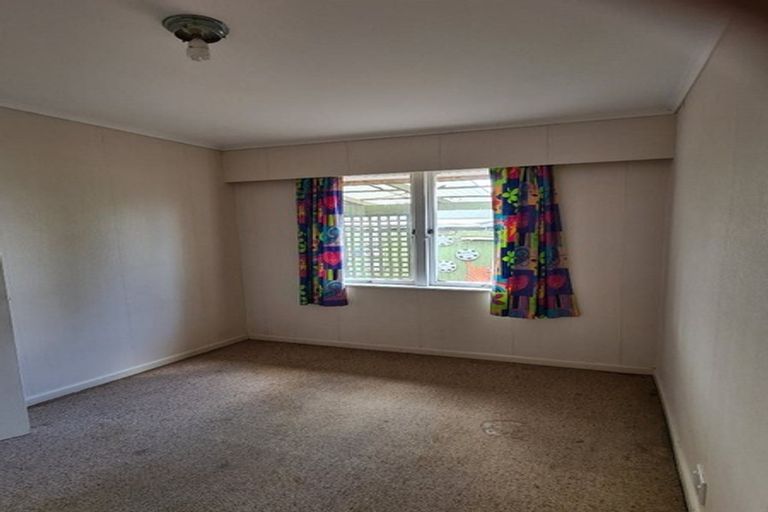 Photo of property in 128a Great South Road, Takanini, 2112