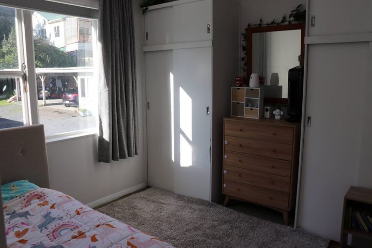 Photo of property in 52 Happy Valley Road, Owhiro Bay, Wellington, 6023