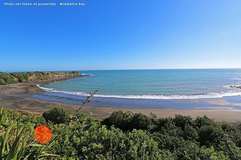 Photo of property in 6 Halse Place, Opunake, 4616