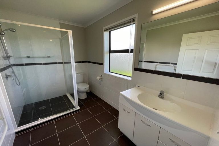 Photo of property in 63 Pyle Road West, One Tree Point, 0118