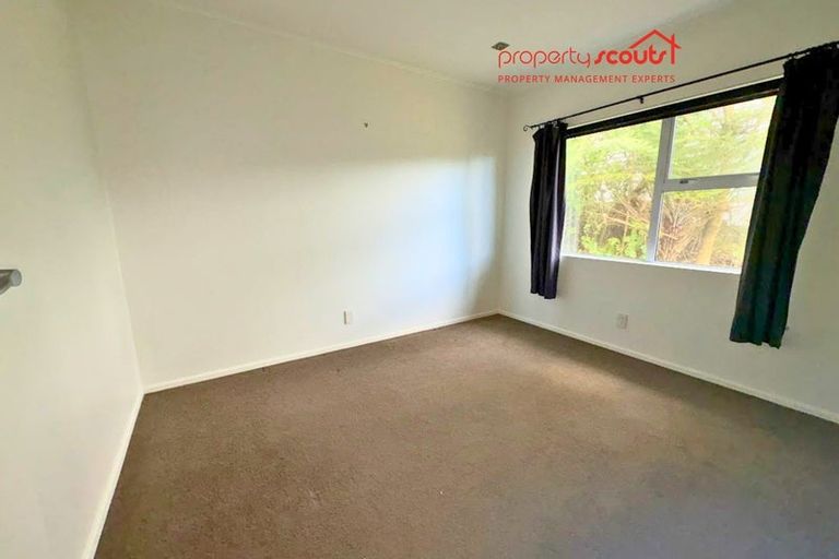 Photo of property in 145 Ruskin Road, Newlands, Wellington, 6037