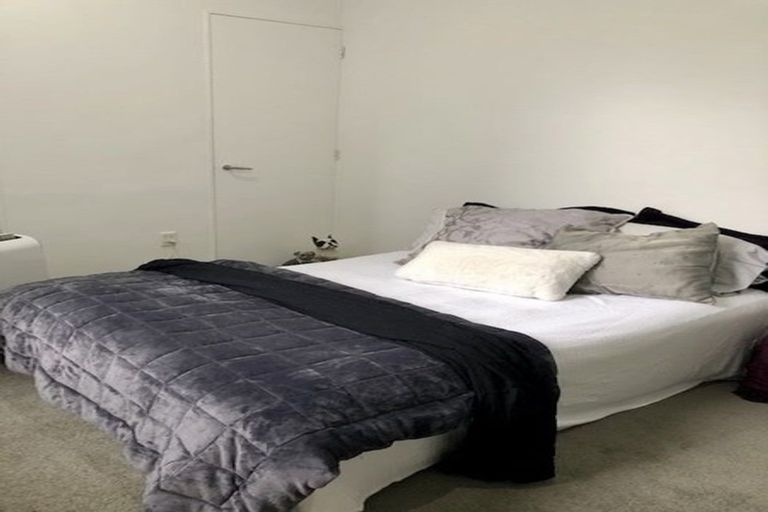 Photo of property in Mondrian Townhouses, 10/24 Hanson Street, Mount Cook, Wellington, 6021