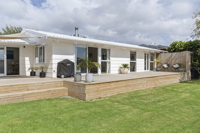 Photo of property in 46 Donnelly Street, Oakura, 4314