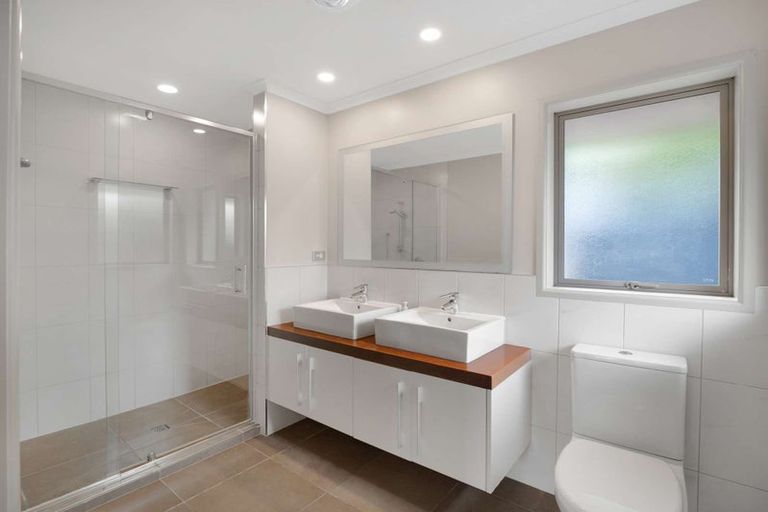 Photo of property in 4 Lagoon View, Gulf Harbour, Whangaparaoa, 0930