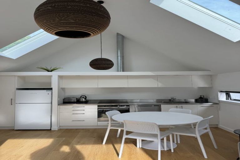 Photo of property in 3/83 Austin Street, Mount Victoria, Wellington, 6011