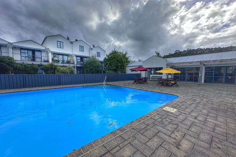 Photo of property in 29/5 Carolina Place, Albany, Auckland, 0632