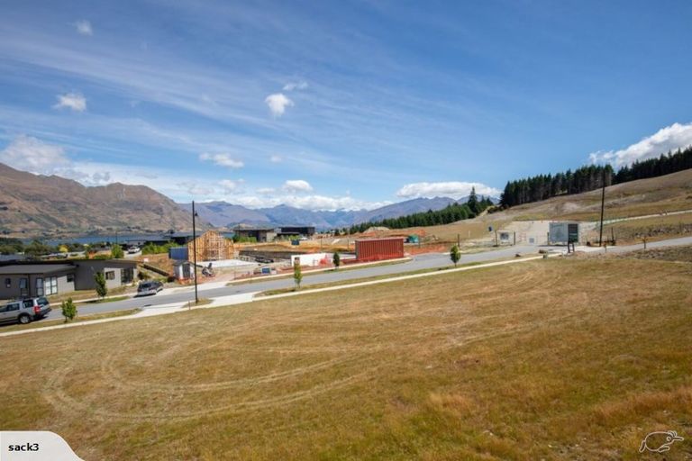 Photo of property in 8 Mills Road, Wanaka, 9305