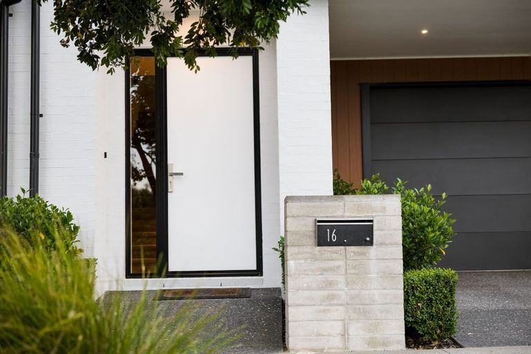 Photo of property in 16 Catalina Bay Drive, Hobsonville, Auckland, 0616