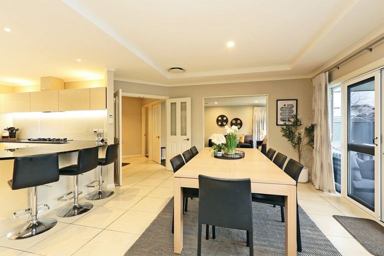 Photo of property in 111 Kent Terrace, Taradale, Napier, 4112