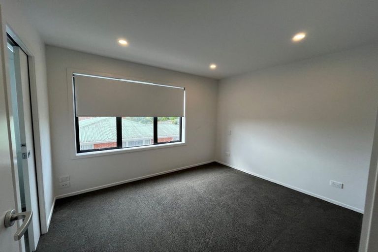 Photo of property in 4/504 Don Buck Road, Massey, Auckland, 0614