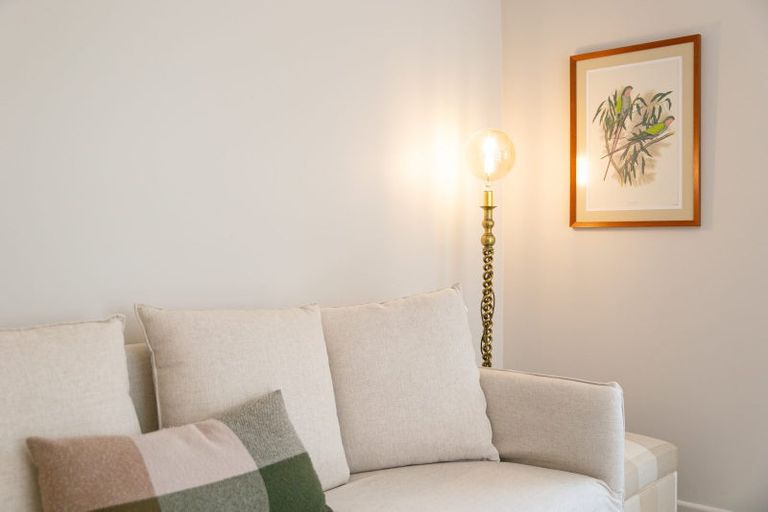 Photo of property in 2/6 The Parade, Island Bay, Wellington, 6023