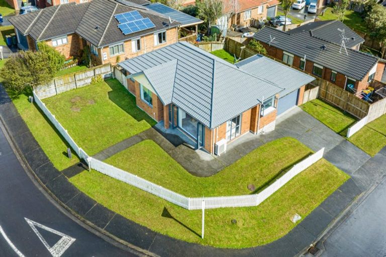 Photo of property in 1 Northridge Terrace, Massey, Auckland, 0614