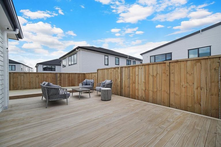 Photo of property in 47 Drumbuoy Drive, Flat Bush, Auckland, 2019