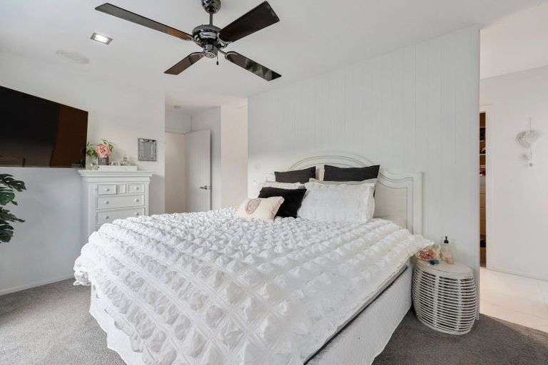 Photo of property in 43 Oceania Sands Way, Papamoa Beach, Papamoa, 3118