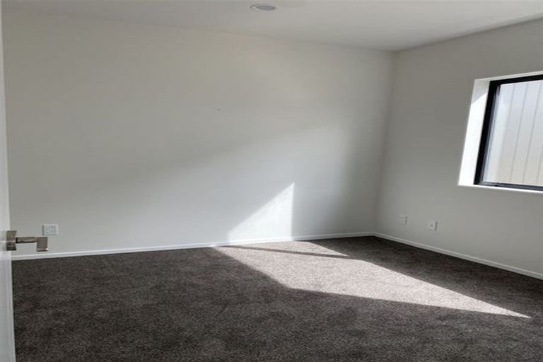 Photo of property in 3 Puwha Street, Massey, Auckland, 0614