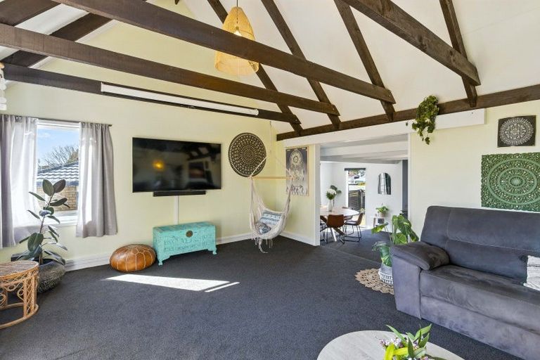 Photo of property in 13 Walton Road, Paraparaumu Beach, Paraparaumu, 5032