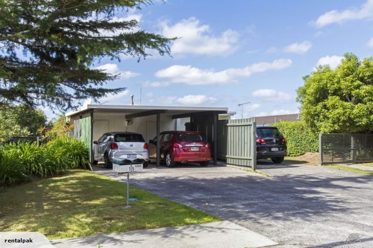 Photo of property in 15 Megan Avenue, Pakuranga Heights, Auckland, 2010