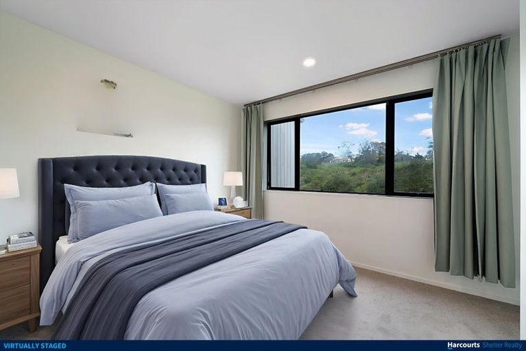 Photo of property in 132e Tiriwa Drive, Massey, Auckland, 0614