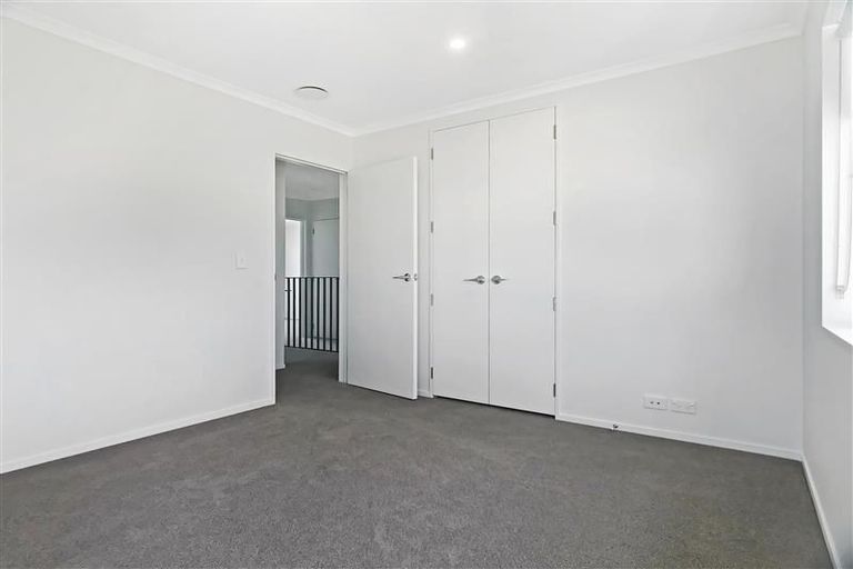 Photo of property in 92 Te Napi Drive, Takanini, 2112