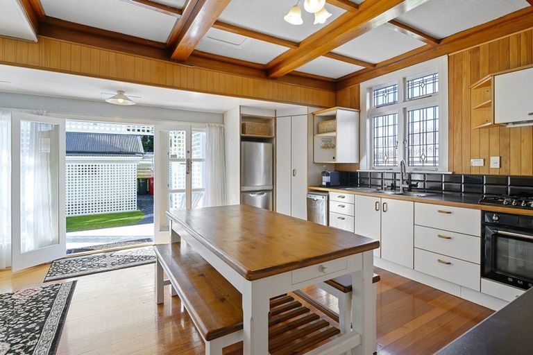 Photo of property in 58 Queen Street West, Levin, 5510