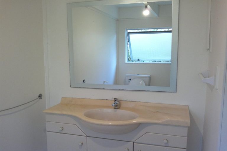 Photo of property in 89b Colwill Road, Massey, Auckland, 0614