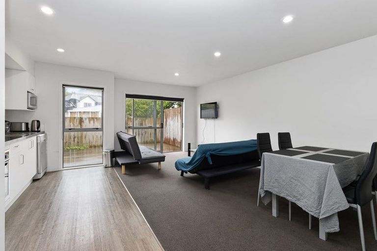 Photo of property in 100u3 Knighton Road, Hillcrest, Hamilton, 3216