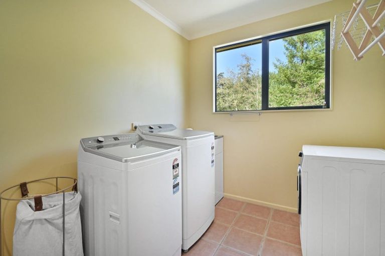 Photo of property in 1544 Kahuranaki Road, Kahuranaki, Havelock North, 4295