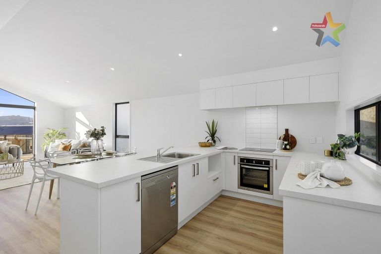 Photo of property in 23/33 Raukawa Street, Stokes Valley, Lower Hutt, 5019