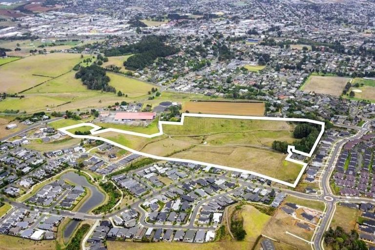 Photo of property in 3 Pukekohe East Road, Pukekohe, 2120
