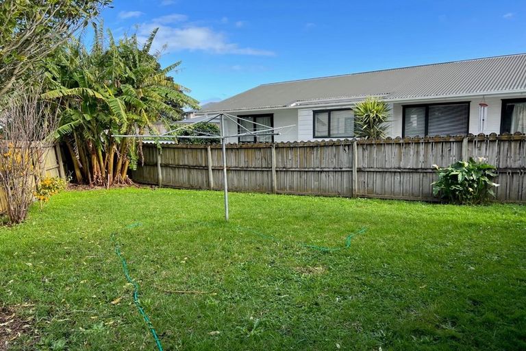 Photo of property in 28 Trentham Road, Takanini, Papakura, 2112