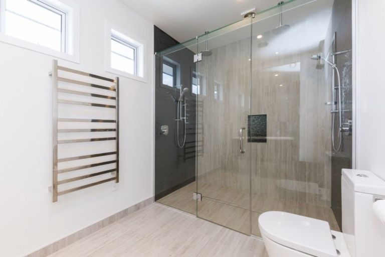 Photo of property in 33 Hartwell Drive, Kelvin Grove, Palmerston North, 4470